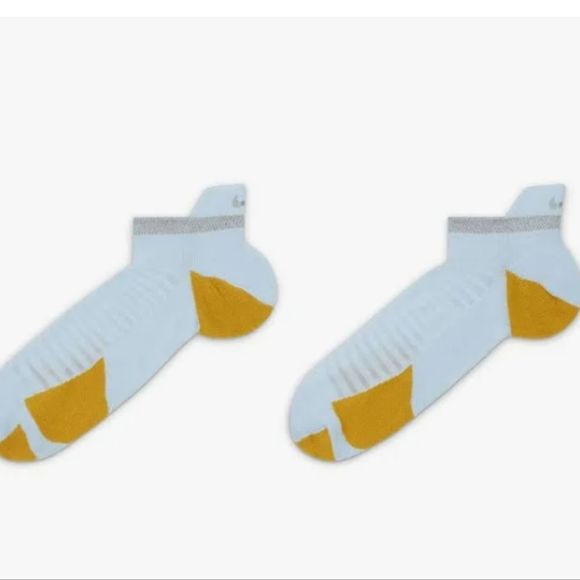 Nike Dri-Fit Spark Cushioned Ankle Sock - Picture 2 of 8